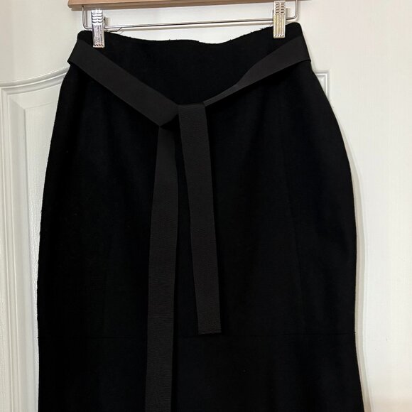 Elie Tahari Black flannel laser cut Skirt - Picture 1 of 4